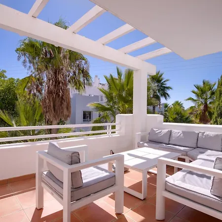 Apartment Alcazaba Lagoon Golf Estepona