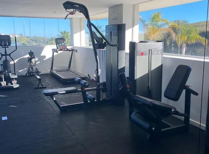 Апартаменти Alcazaba Lagoon Golf Естепона